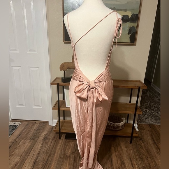 NWT NBD Greer Open Back Maxi Dress Sz S Rose Champagne Satin Bow Gown REVOLVE - Picture 5 of 14